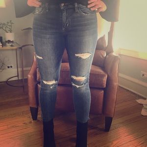 Distressed skinny, ankle length